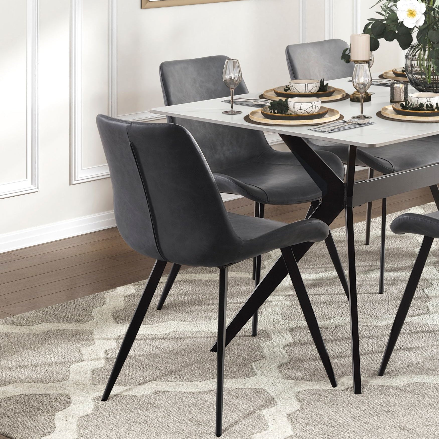 Sinter Dining Set